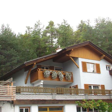 Ferienhaus Tschenett امست المظهر الخارجي الصورة