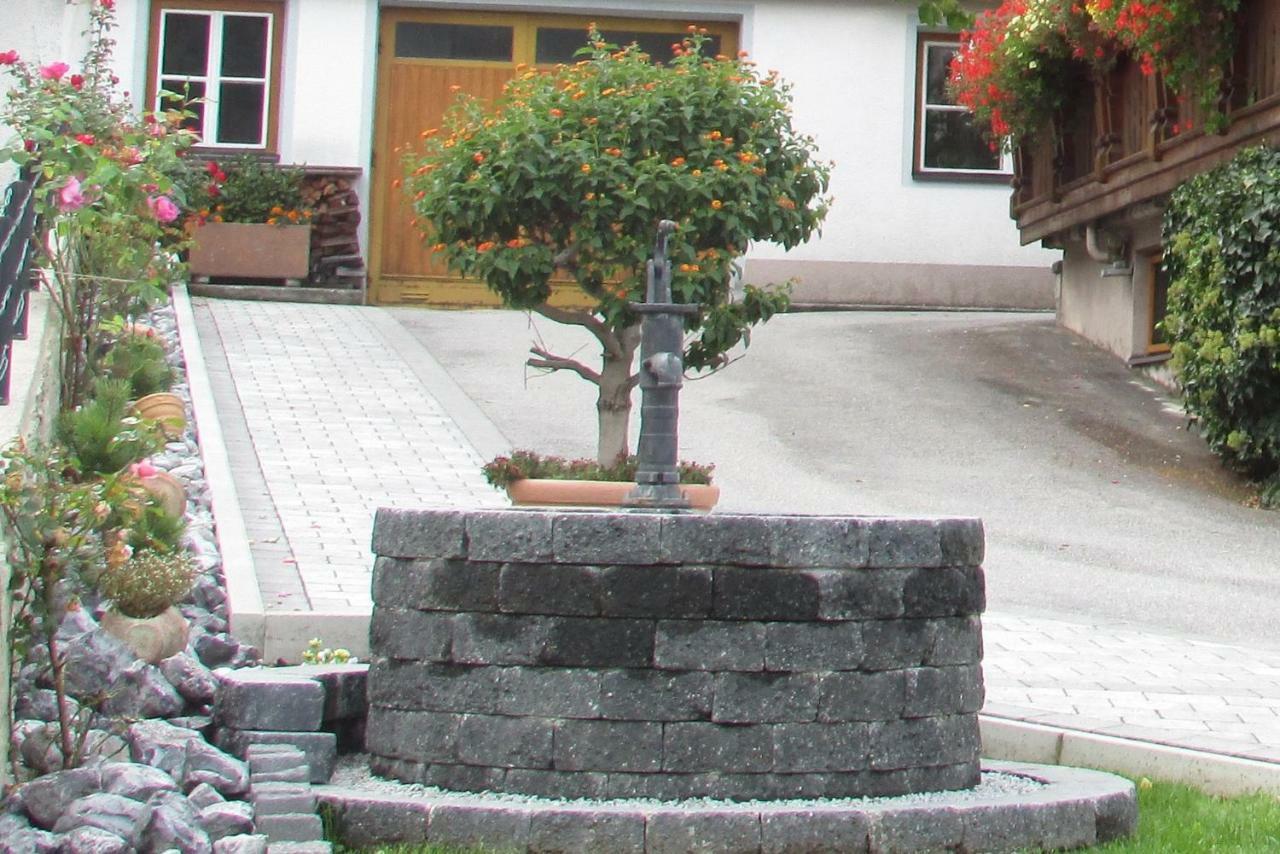 Ferienhaus Tschenett امست المظهر الخارجي الصورة